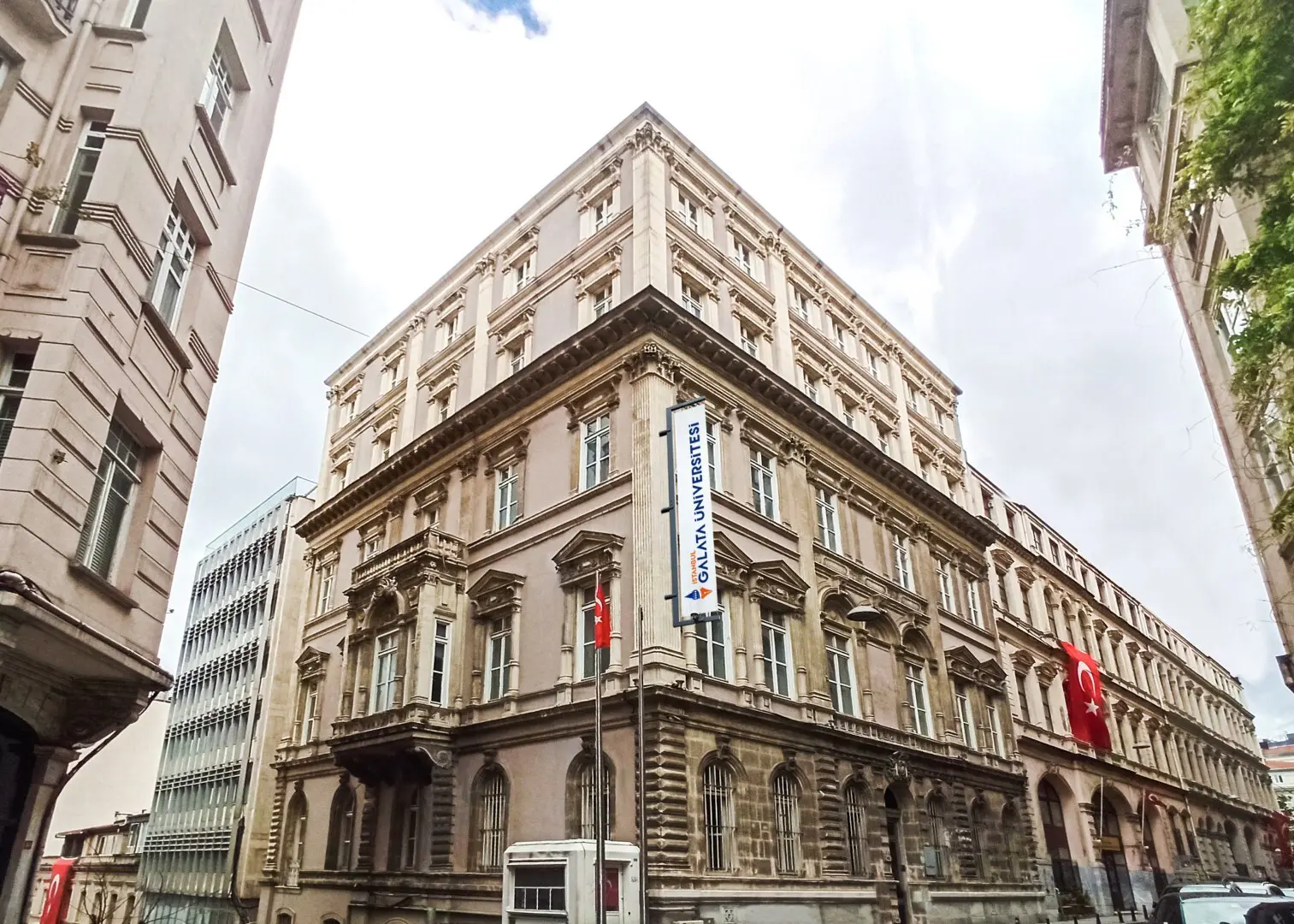 دانشگاه گالاتا استانبول | Galata üniversitesi